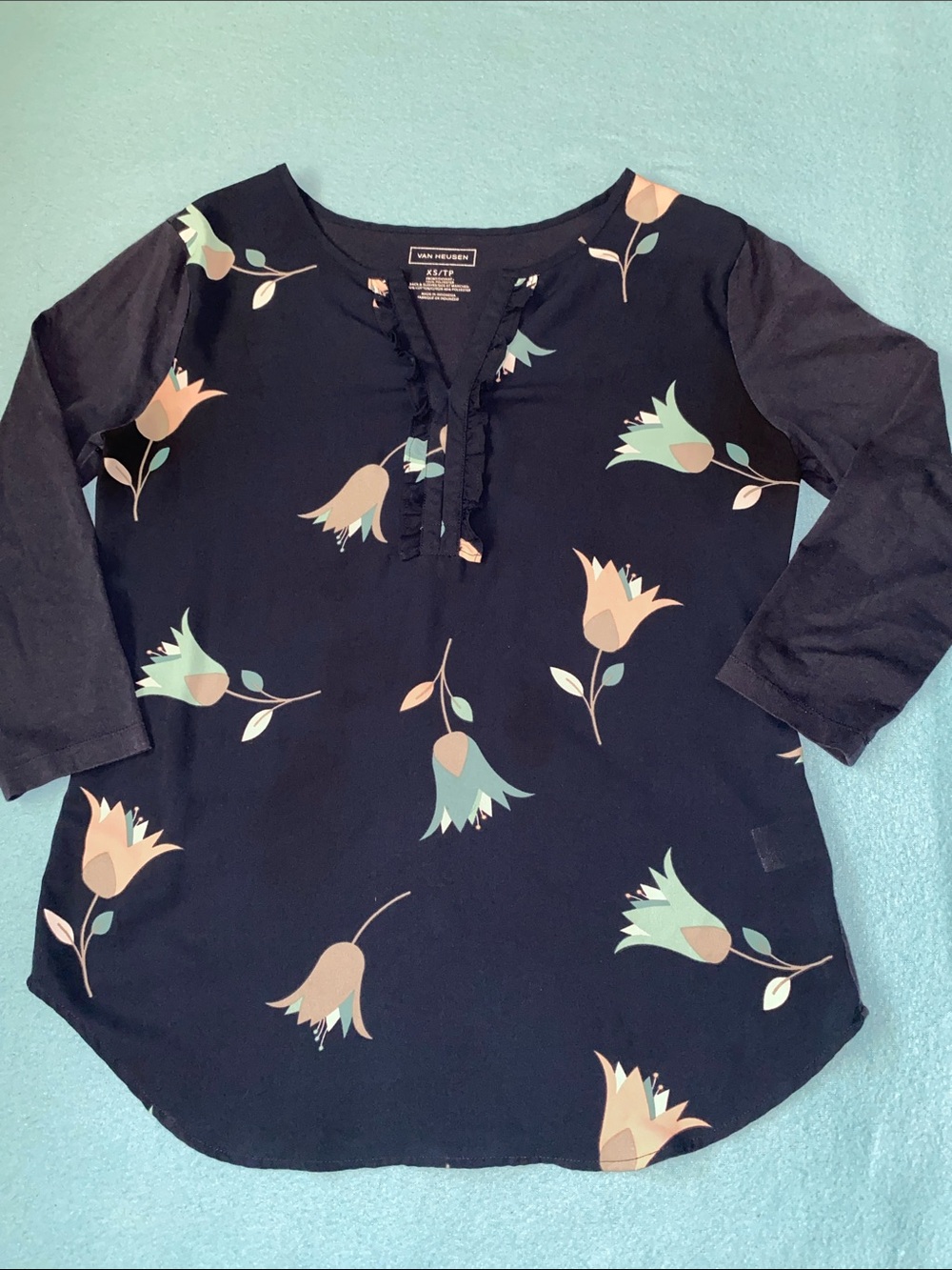 VAN HEUSEN semi-sheer floral ruffle-front solid navy back 3/4 sleeves size XS